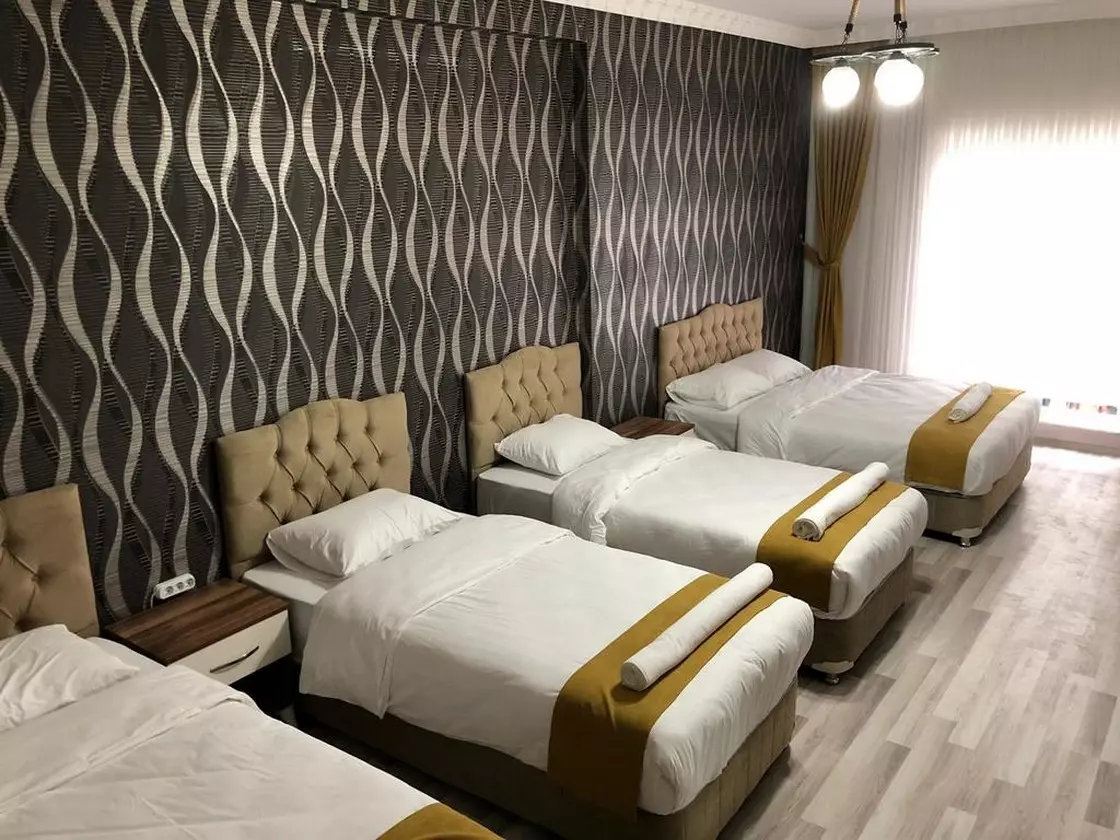 193015446 (Copy).jpg